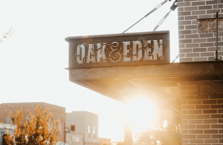 Justin: Best American Made Whiskey – Oak and Eden.